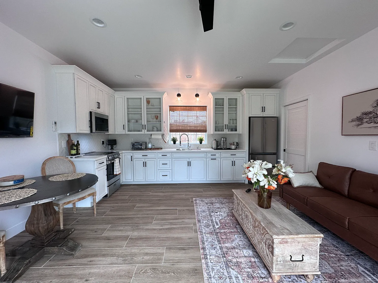 1 bed, 500 sqft, $1,900 — Photo 2