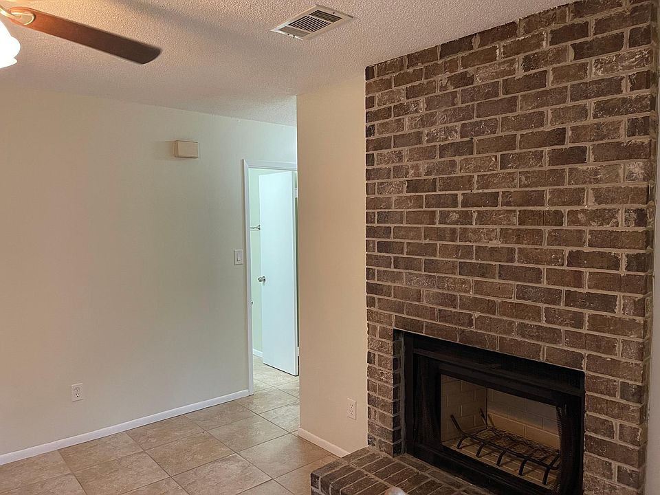 1st image of 3567 Southwind Dr #B