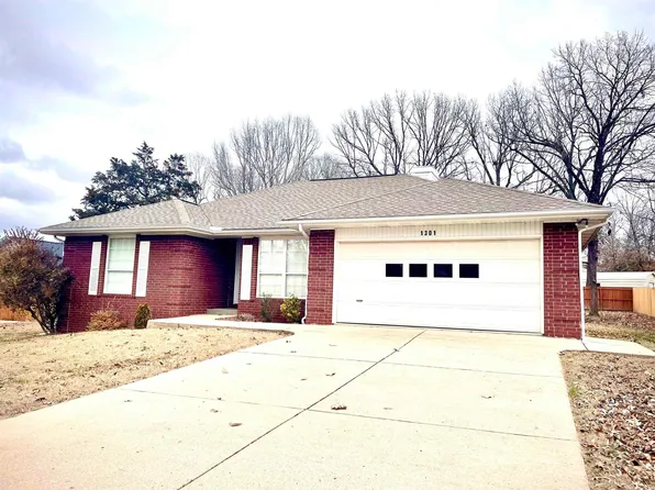 1301 Laurel Rd, Mountain Home, AR 72653