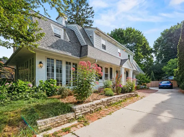 3482 N Frederick AVENUE, Milwaukee, WI 53211