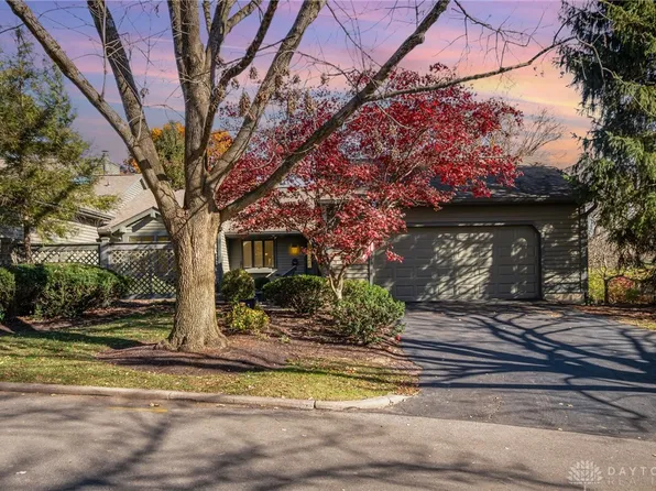 22 Woodcreek Dr, Cincinnati, OH 45241