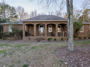 8400 Camelot Dr, Harrisburg, NC 28075