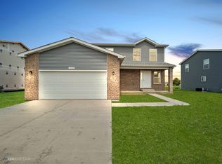 1038 W Cermak Rd, Braidwood, IL 60408