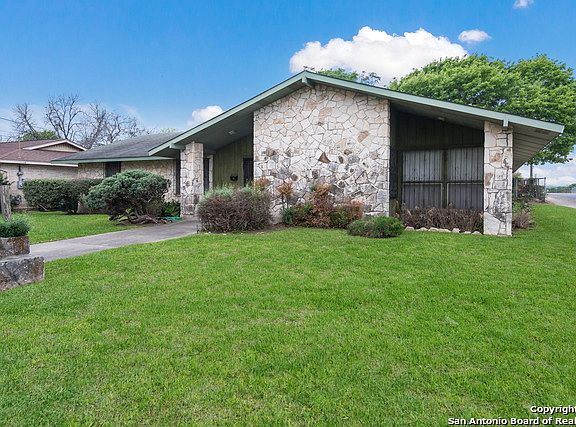 2nd image of 3603 Skylark Ave