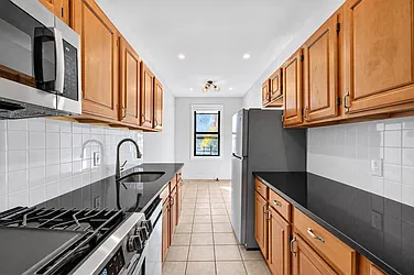 625 Caton Avenue, #3F