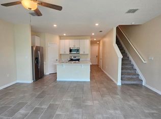 4041 Hot Springs Ave, Palm Springs, FL 33461
