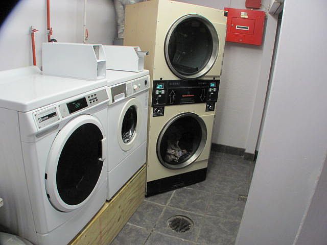 Coin Laundry