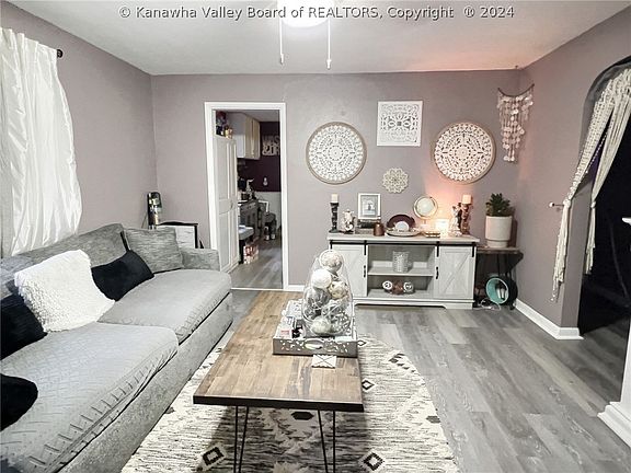 5th image of 2106 Lincoln Ave