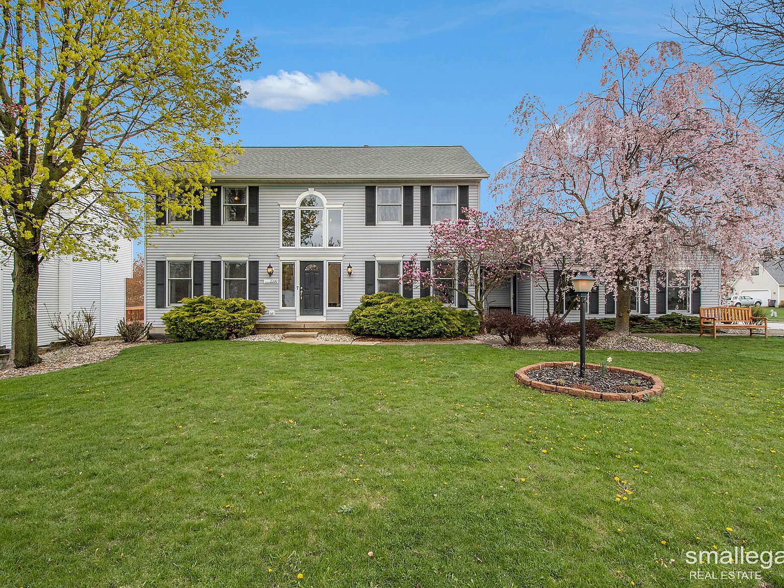 5300 Discovery Dr SE, Kentwood, MI 49508 Zillow