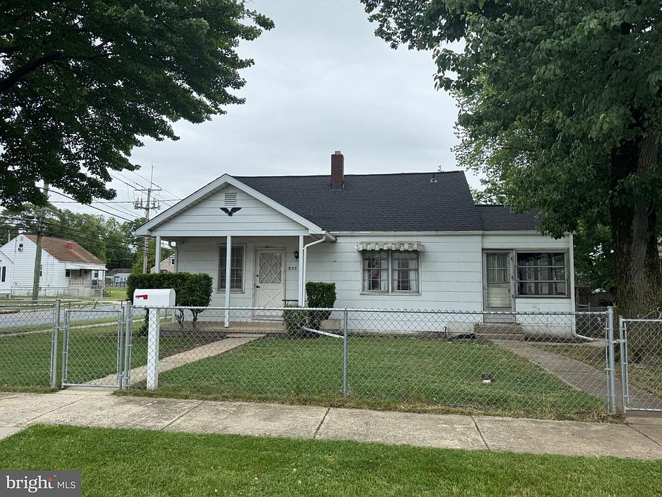 1st image of 835 Martin Rd