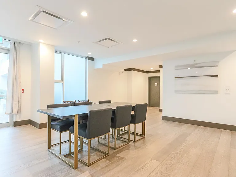 5733 Alberta St #305 — Photo 21