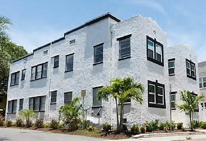 1st image of 1405 S Bay Villa Pl APT 3