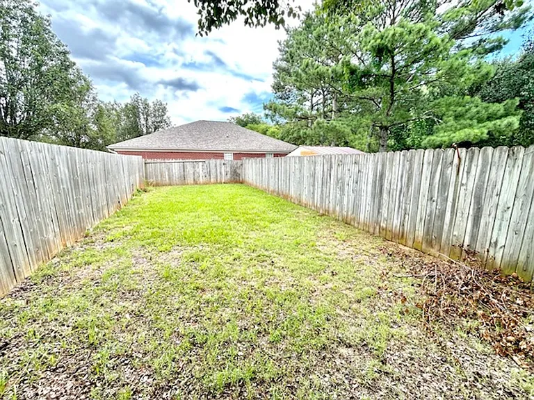 119 Crescent Cir — Photo 23
