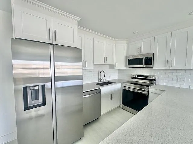 156 Fanshaw Way #D — Photo 2