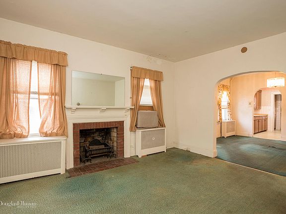 2nd image of 49 Kellogg St