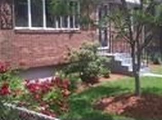 34 Rhude St, Quincy, MA 02169