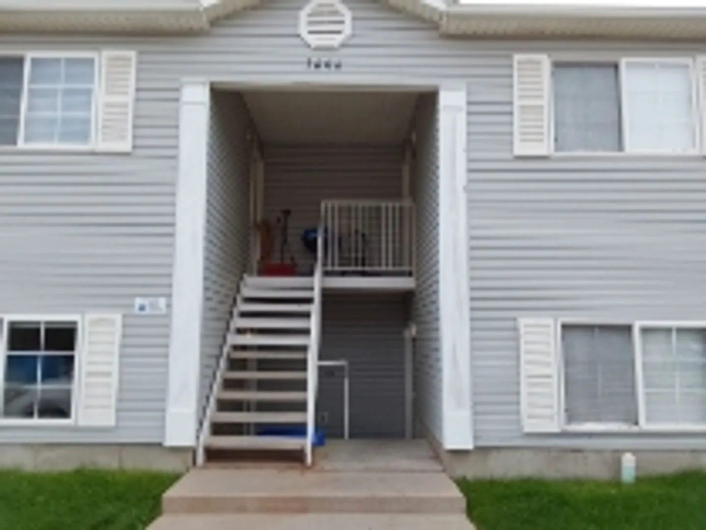 HI3606 — Photo 1