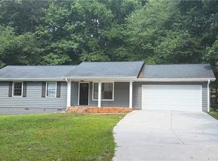 65 Fair Oaks Dr SE, Conyers, GA 30094
