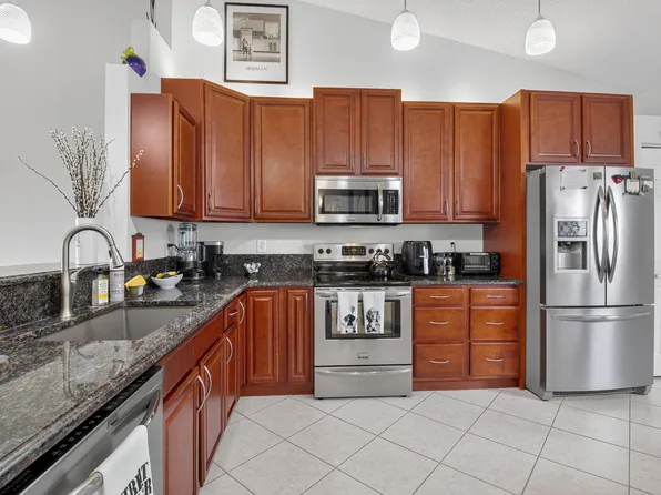 6108 Floral Lakes Drive, Delray Beach, FL 33484