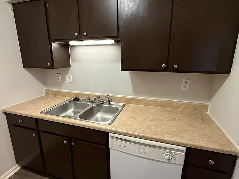 Foxfire West Apartments — Photo 20