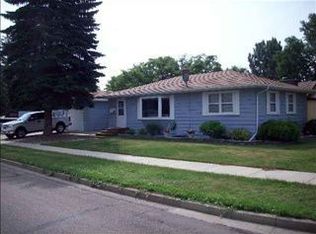 1915 2nd Ave NW, Minot, ND 58703