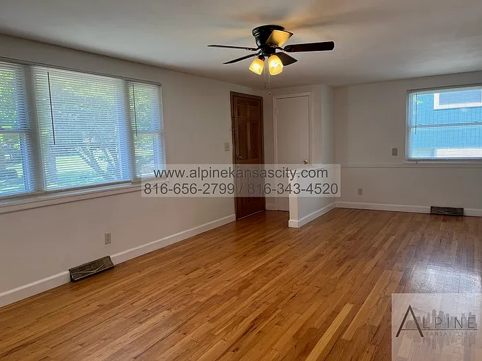 4413 N Walrond Ave — Photo 5
