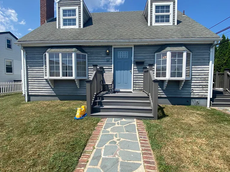 7 Campbell Ct — Photo 2