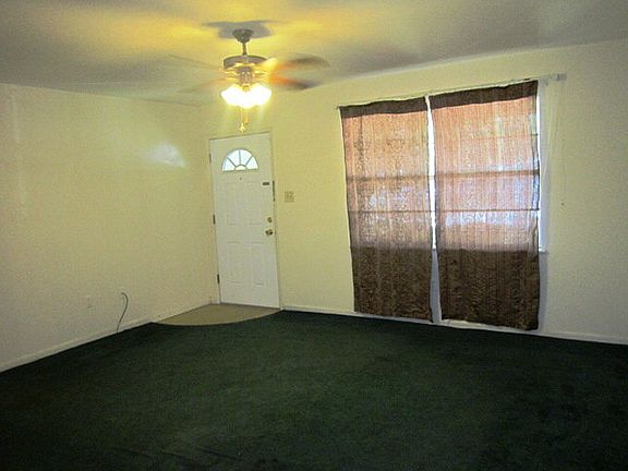 3rd image of 308 Whippoorwill Dr