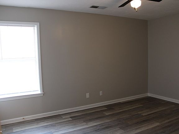 4th image of 38 Ridgeway Cv