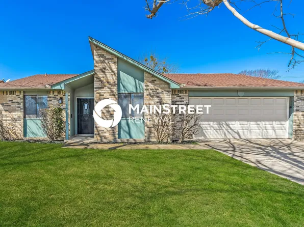 907 Cresthaven Dr, Lancaster, TX 75134