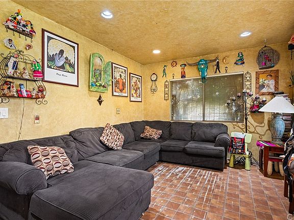 5th image of 8129 Hellman Ave