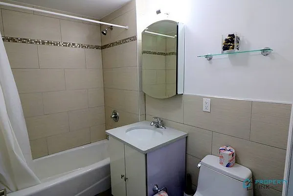 Rented by Property Link Mgmt, LLC | media 16