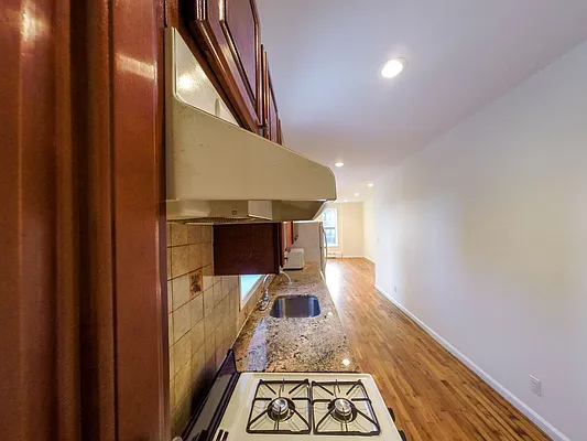 Rented by The Bay Front Estates at Mill Basin | media 31