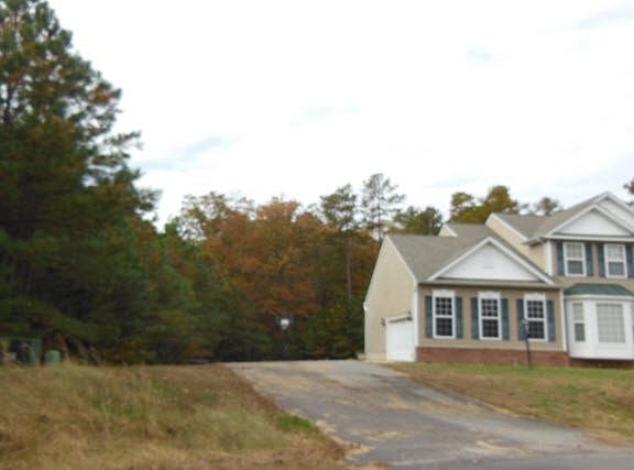 3rd image of 3888 Cortland Way