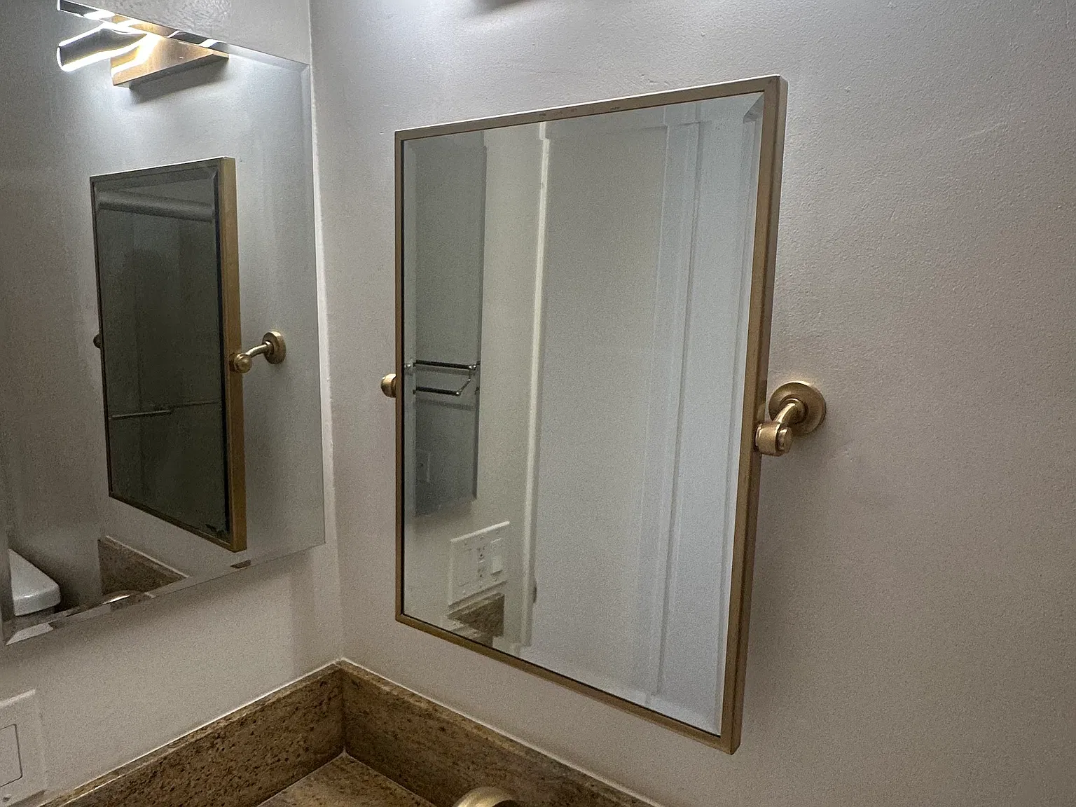 3 bed, 1400 sqft, $5,250 — Photo 3