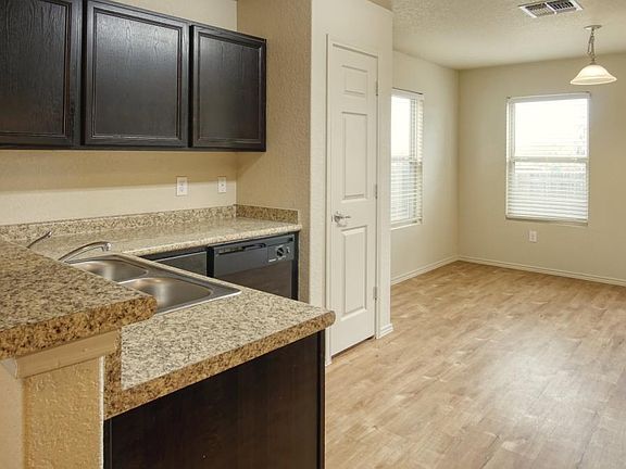 5th image of 10507 Goose Way
