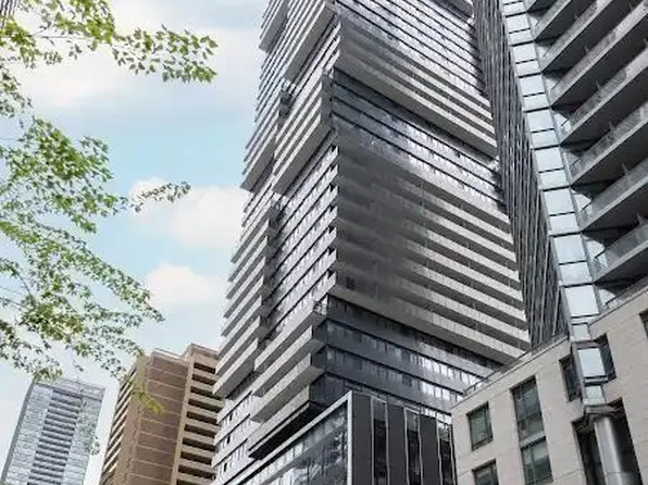 55 Charles St E, Toronto, ON