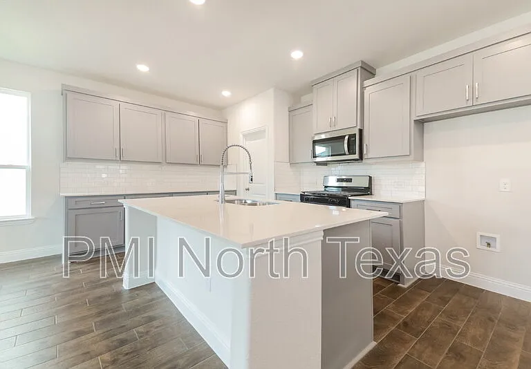 3114 Cordelia Dr — Photo 16