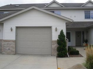 449 Farnham St APT 2, Marshall, WI 53559