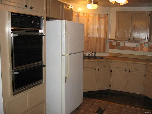 3 Fountains # 186 011