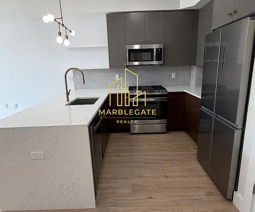 1st image of 276 Duncan Ave #44