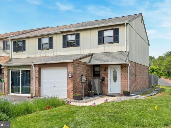102 Orchard Ct, Royersford, PA 19468
