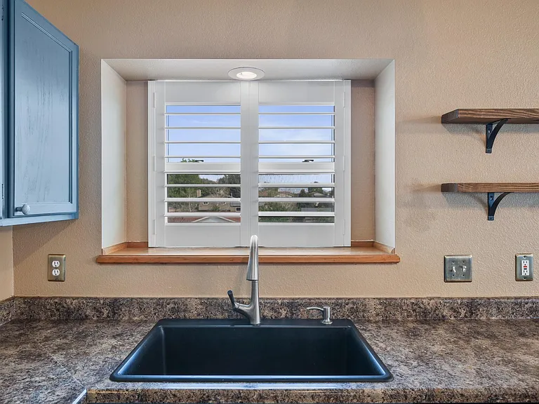 5055 Galileo Dr — Photo 8