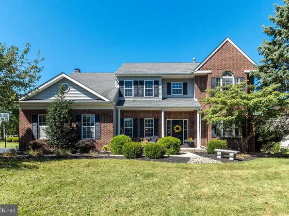 101 Wordsworth Ln, North Wales, PA 19454