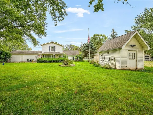2086 E Gorton St, Beloit, WI 53511