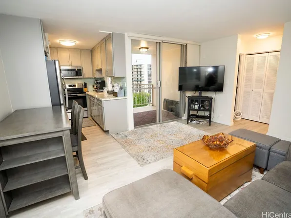 785 Kinau St #Penthouse 4, Honolulu, HI 96813