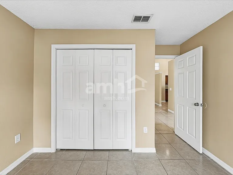 950 Woodsong Way — Photo 14
