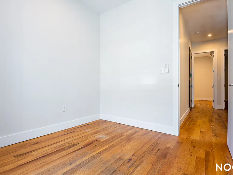 186 Broadway #3 — Photo 14