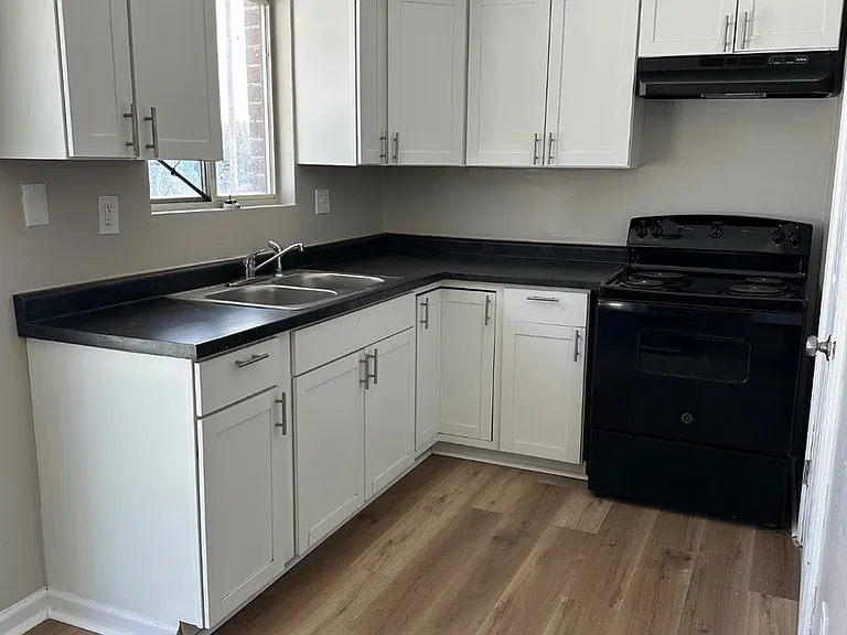 Hidden Village TownHomes — Photo 10