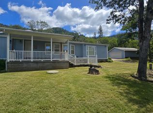 235 Dearing Way, Grants Pass, OR 97527